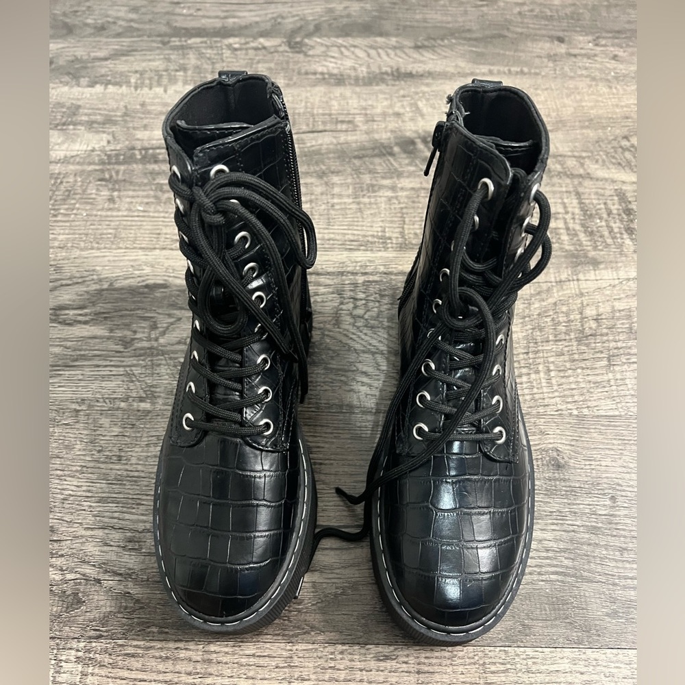 H&M Chunky combat boots